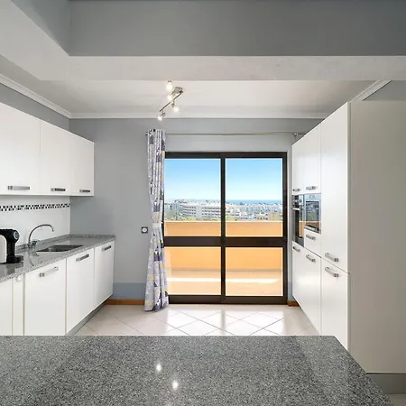 Lovelystay - Bela Vista 3bdr Duplex Penthouse With Pool شقة